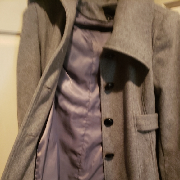 Jacket - Picture 2 of 4